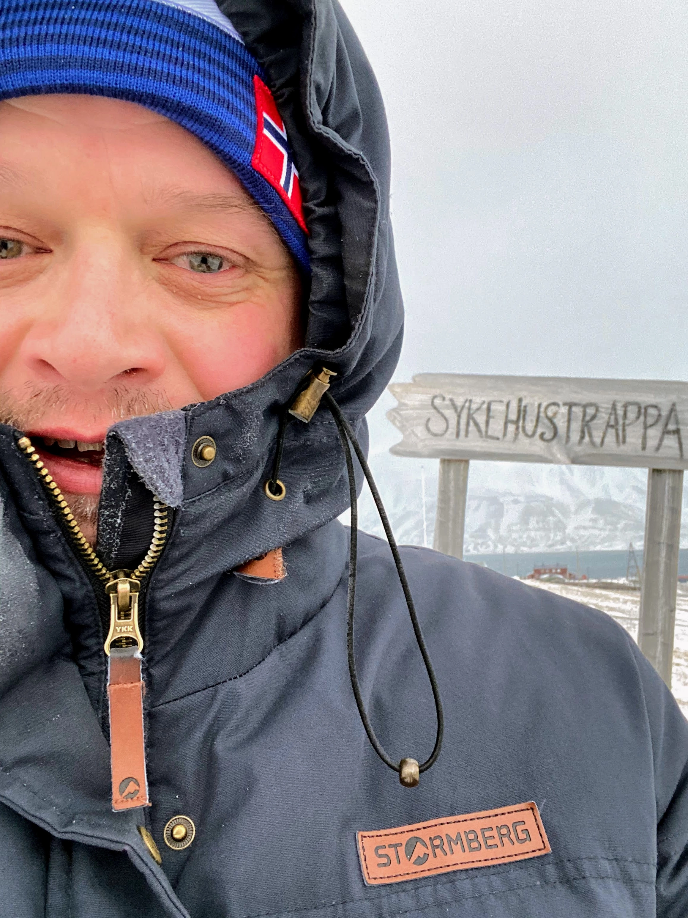 Geocaching in Svalbard – Arctic Adventures & Polar Bear Safety